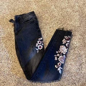 Aeropostale Black Distress Floral Embroidered Jean